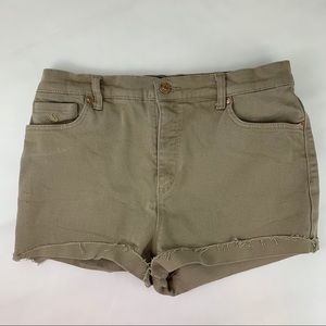 GLORIA VANDERBILT tan cut off shorts SZ 8